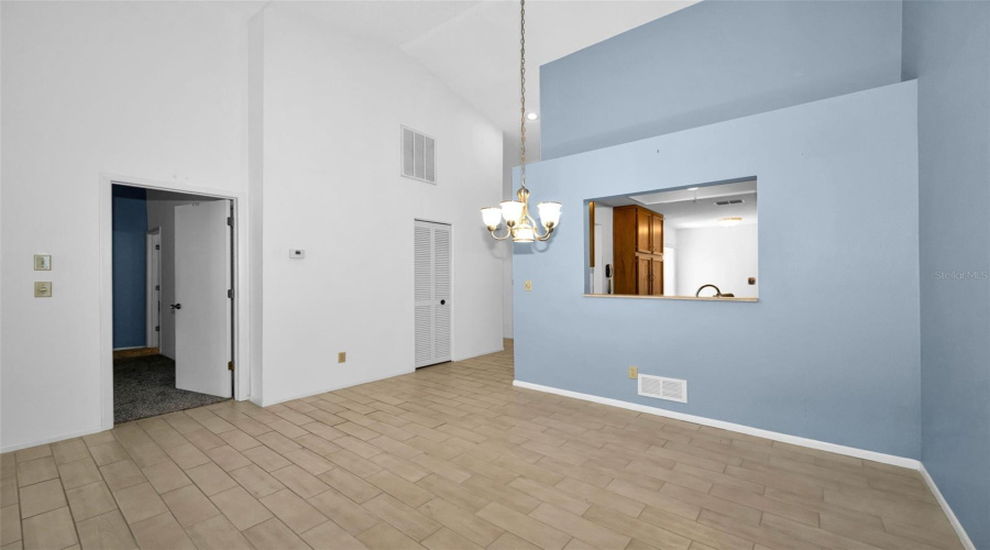 Palm Harbor, Florida 34685, 2 Bedroom Bedrooms, ,2 Bathroombathrooms,Residential,For Sale,Hillmoor,0,Mfrtb8525676