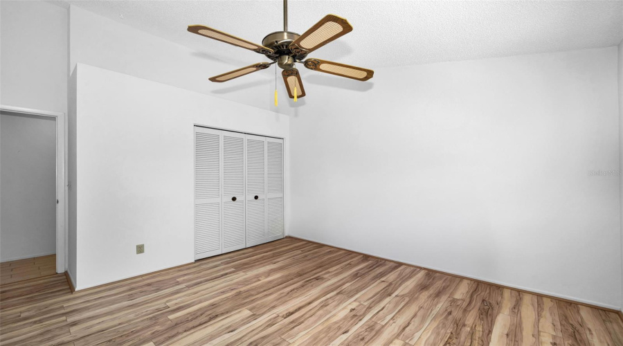Palm Harbor, Florida 34685, 2 Bedroom Bedrooms, ,2 Bathroombathrooms,Residential,For Sale,Hillmoor,0,Mfrtb8525676