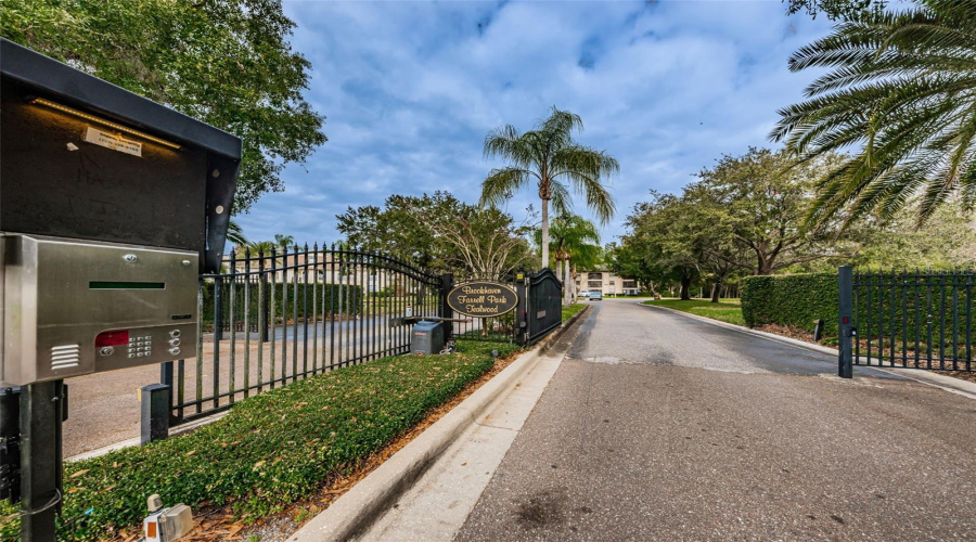 Palm Harbor, Florida 34685, 2 Bedroom Bedrooms, ,2 Bathroombathrooms,Residential,For Sale,Hillmoor,0,Mfrtb8525676
