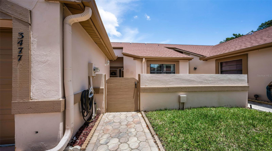 Palm Harbor, Florida 34685, 2 Bedroom Bedrooms, ,2 Bathroombathrooms,Residential,For Sale,Hillmoor,0,Mfrtb8525676