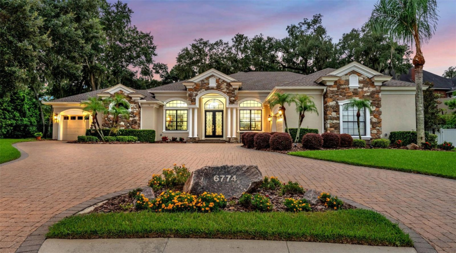 Lakeland, Florida 33813, 5 Bedroom Bedrooms, ,4 Bathroombathrooms,Residential,For Sale,Crescent Woods,0,Mfrl4963663