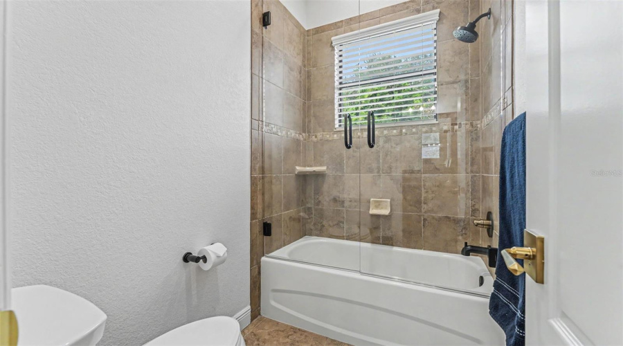 Lakeland, Florida 33813, 5 Bedroom Bedrooms, ,4 Bathroombathrooms,Residential,For Sale,Crescent Woods,0,Mfrl4963663