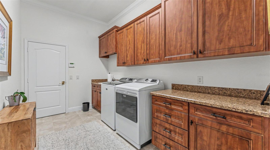 Lakeland, Florida 33813, 5 Bedroom Bedrooms, ,4 Bathroombathrooms,Residential,For Sale,Crescent Woods,0,Mfrl4963663