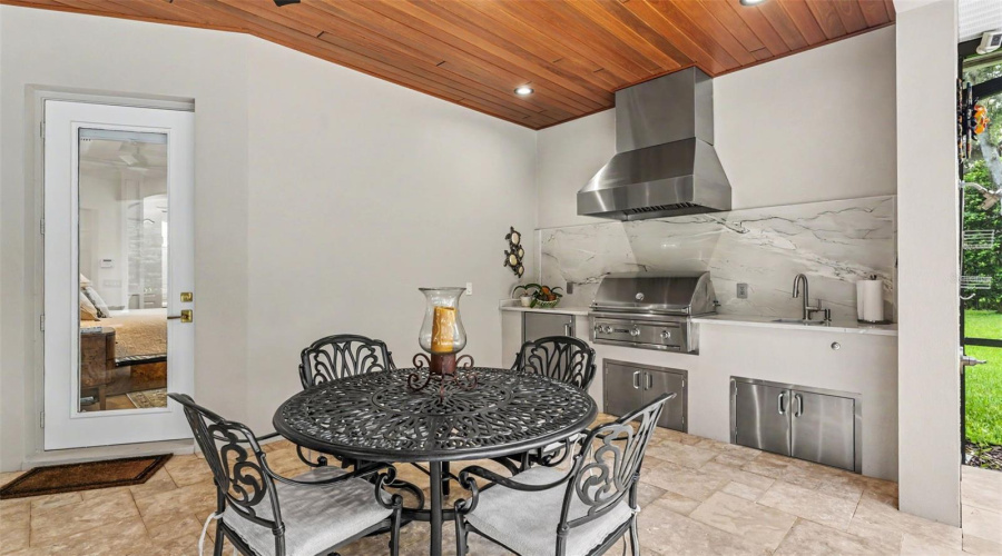 Lakeland, Florida 33813, 5 Bedroom Bedrooms, ,4 Bathroombathrooms,Residential,For Sale,Crescent Woods,0,Mfrl4963663
