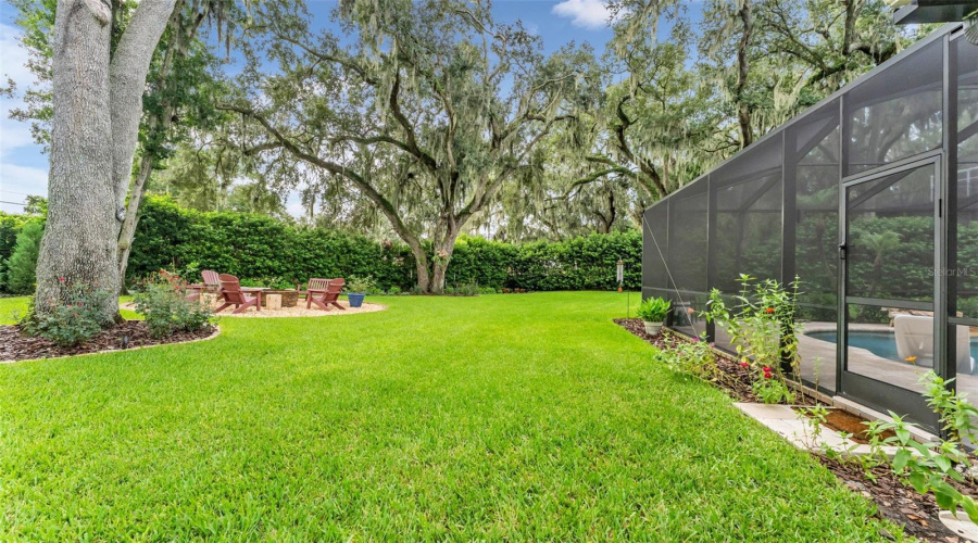 Lakeland, Florida 33813, 5 Bedroom Bedrooms, ,4 Bathroombathrooms,Residential,For Sale,Crescent Woods,0,Mfrl4963663