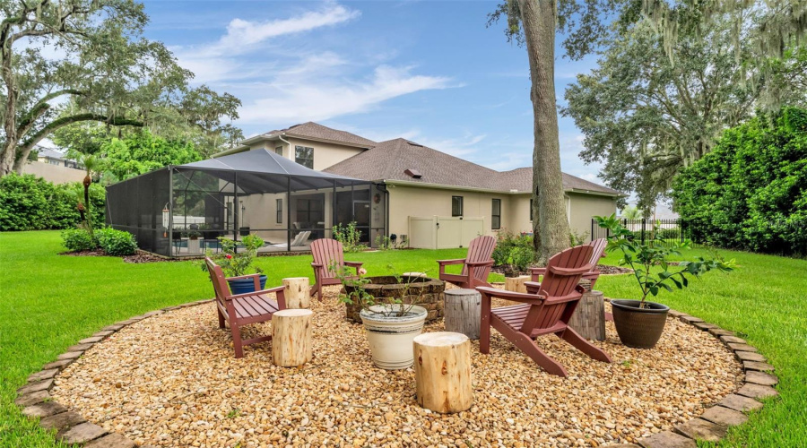 Lakeland, Florida 33813, 5 Bedroom Bedrooms, ,4 Bathroombathrooms,Residential,For Sale,Crescent Woods,0,Mfrl4963663
