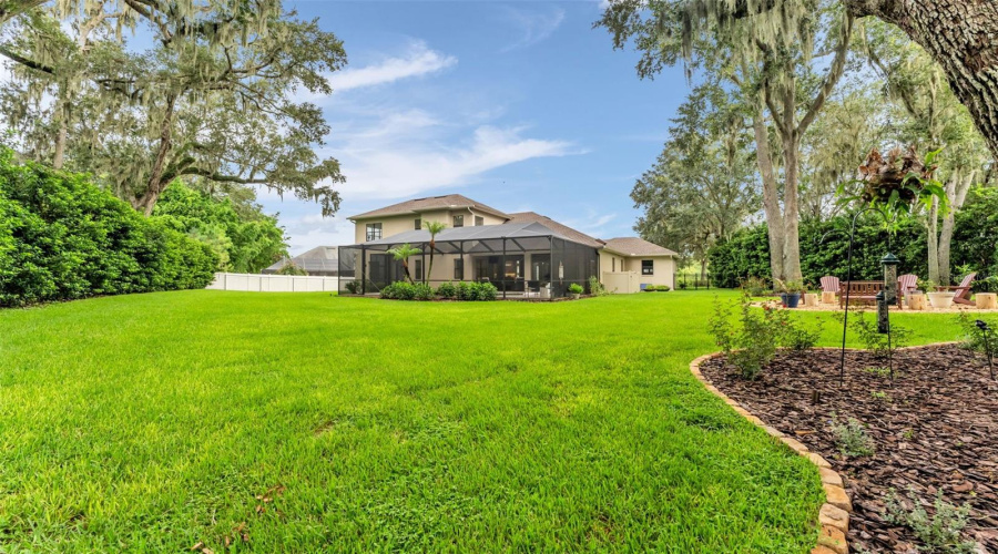 Lakeland, Florida 33813, 5 Bedroom Bedrooms, ,4 Bathroombathrooms,Residential,For Sale,Crescent Woods,0,Mfrl4963663