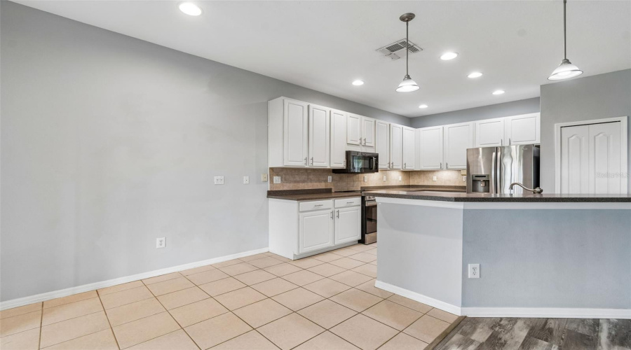 Land O Lakes, Florida 34639, 3 Bedroom Bedrooms, ,2 Bathroombathrooms,Residential,For Sale,Morgans Bluff,0,Mfrtb8521682
