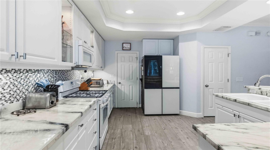 Tampa, Florida 33611, 4 Bedroom Bedrooms, ,3 Bathroombathrooms,Residential,For Sale,Bayshore Trails,0,Mfrtb8508991