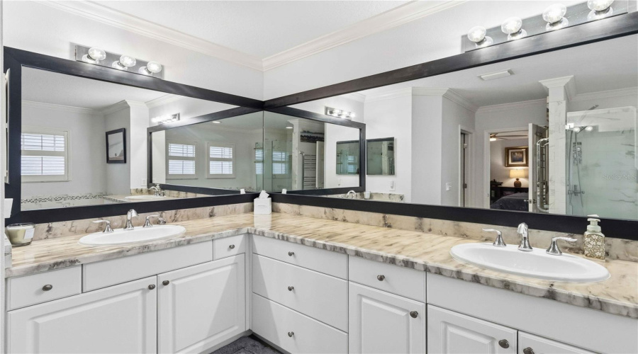 Tampa, Florida 33611, 4 Bedroom Bedrooms, ,3 Bathroombathrooms,Residential,For Sale,Bayshore Trails,0,Mfrtb8508991