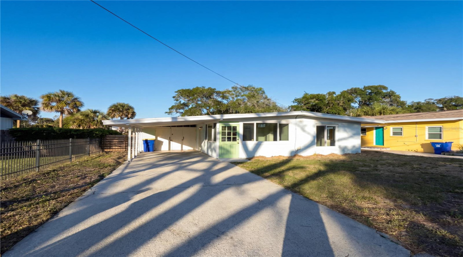 Edgewater, Florida 32132, 2 Bedroom Bedrooms, ,1 Bathroombathrooms,Residential,For Sale,New York,0,Mfro6406870