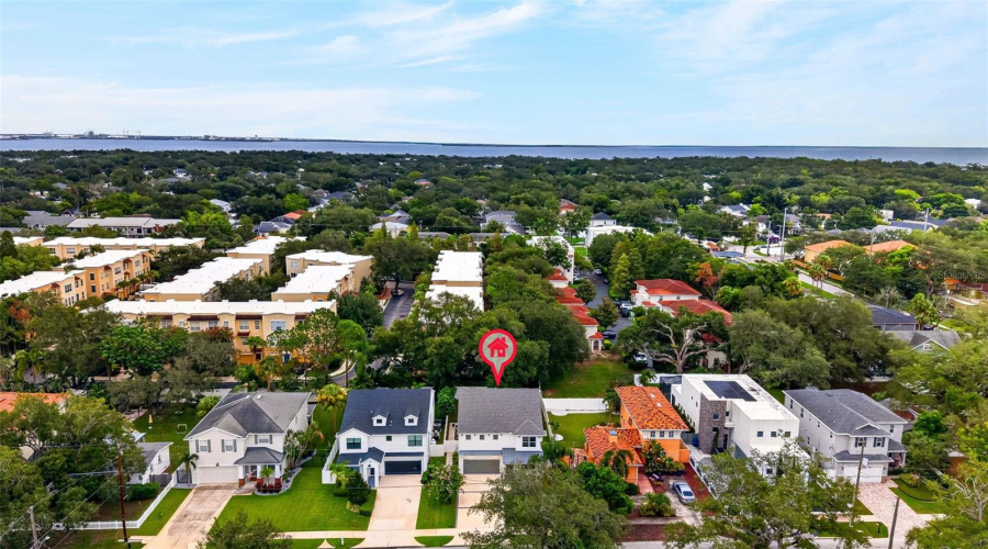 Tampa, Florida 33611, 5 Bedroom Bedrooms, ,3 Bathroombathrooms,Residential,For Sale,6Th,0,Mfrtb8529258