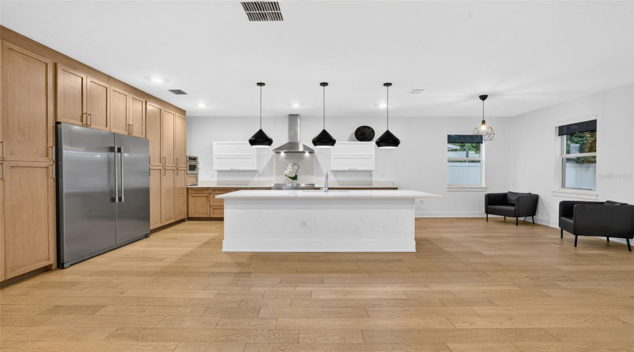Tampa, Florida 33611, 5 Bedroom Bedrooms, ,3 Bathroombathrooms,Residential,For Sale,6Th,0,Mfrtb8529258