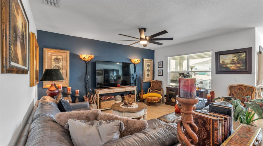 Bartow, Florida 33830, 3 Bedroom Bedrooms, ,2 Bathroombathrooms,Residential,For Sale,Diving Dove,0,Mfro6387219
