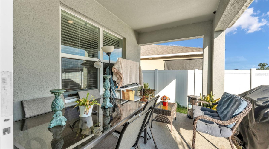 Bartow, Florida 33830, 3 Bedroom Bedrooms, ,2 Bathroombathrooms,Residential,For Sale,Diving Dove,0,Mfro6387219
