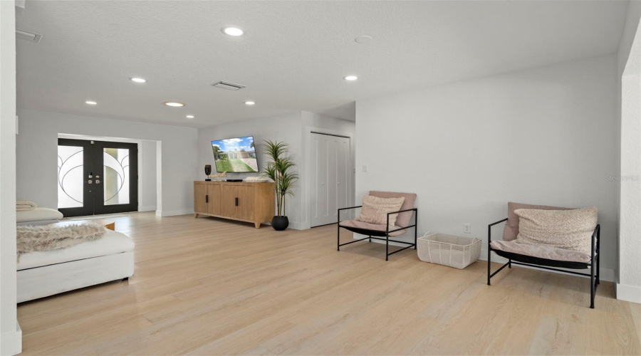 New Port Richey, Florida 34652, 3 Bedroom Bedrooms, ,3 Bathroombathrooms,Residential,For Sale,Leeward,0,Mfrl4963807