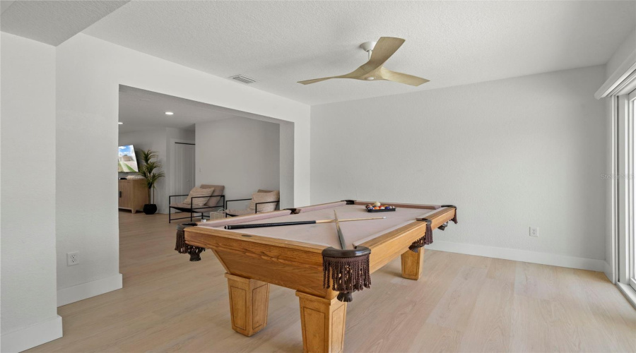 New Port Richey, Florida 34652, 3 Bedroom Bedrooms, ,3 Bathroombathrooms,Residential,For Sale,Leeward,0,Mfrl4963807