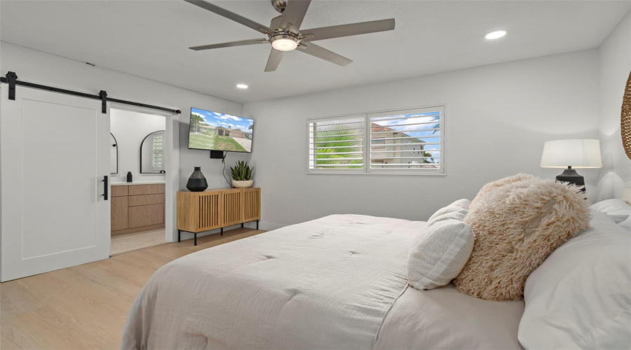 New Port Richey, Florida 34652, 3 Bedroom Bedrooms, ,3 Bathroombathrooms,Residential,For Sale,Leeward,0,Mfrl4963807