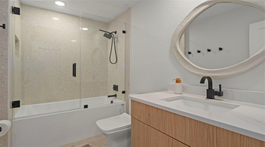 New Port Richey, Florida 34652, 3 Bedroom Bedrooms, ,3 Bathroombathrooms,Residential,For Sale,Leeward,0,Mfrl4963807