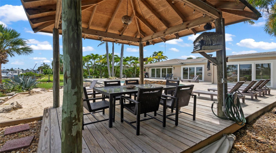 New Port Richey, Florida 34652, 3 Bedroom Bedrooms, ,3 Bathroombathrooms,Residential,For Sale,Leeward,0,Mfrl4963807