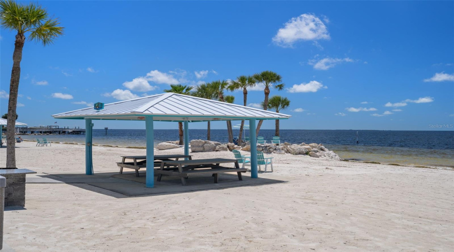 New Port Richey, Florida 34652, 3 Bedroom Bedrooms, ,3 Bathroombathrooms,Residential,For Sale,Leeward,0,Mfrl4963807