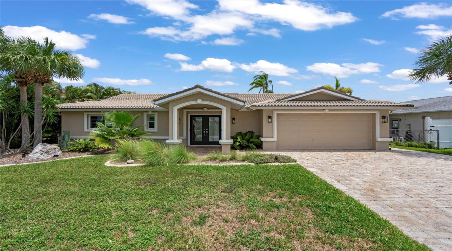 New Port Richey, Florida 34652, 3 Bedroom Bedrooms, ,3 Bathroombathrooms,Residential,For Sale,Leeward,0,Mfrl4963807