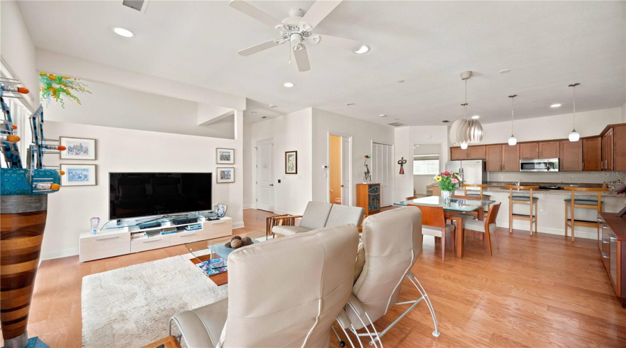 Venice, Florida 34285, 2 Bedroom Bedrooms, ,2 Bathroombathrooms,Residential,For Sale,Nokomis,0,Mfra4703408