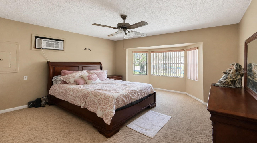 Kissimmee, Florida 34741, 3 Bedroom Bedrooms, ,2 Bathroombathrooms,Residential,For Sale,Green Meadow,0,Mfro6436317