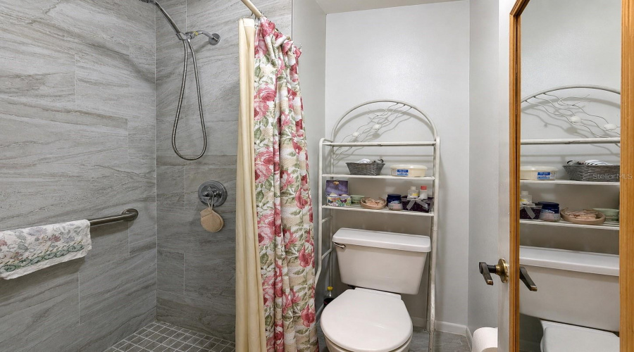 Kissimmee, Florida 34741, 3 Bedroom Bedrooms, ,2 Bathroombathrooms,Residential,For Sale,Green Meadow,0,Mfro6436317
