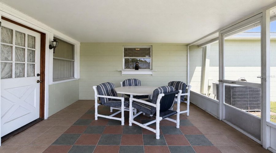 Kissimmee, Florida 34741, 3 Bedroom Bedrooms, ,2 Bathroombathrooms,Residential,For Sale,Green Meadow,0,Mfro6436317