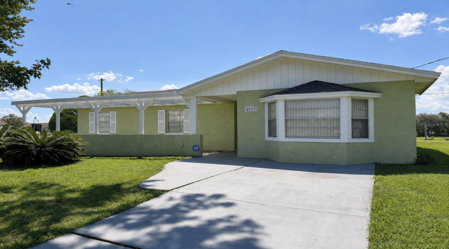 Kissimmee, Florida 34741, 3 Bedroom Bedrooms, ,2 Bathroombathrooms,Residential,For Sale,Green Meadow,0,Mfro6436317
