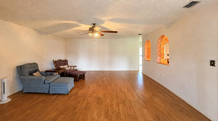Kissimmee, Florida 34741, 3 Bedroom Bedrooms, ,2 Bathroombathrooms,Residential,For Sale,Green Meadow,0,Mfro6436317