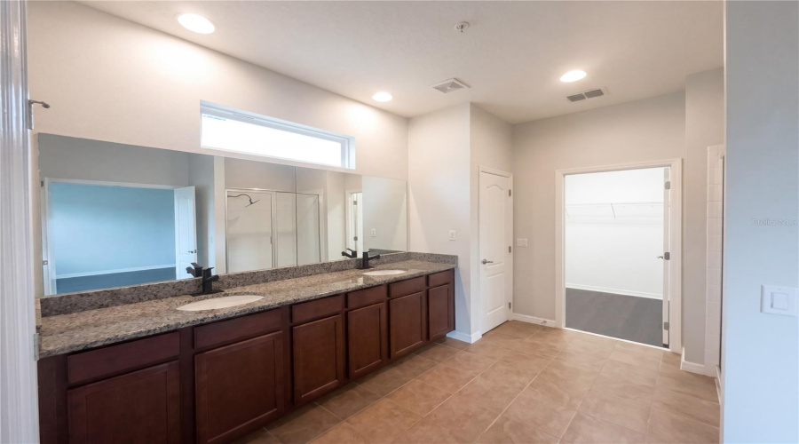 Winter Garden, Florida 34787, 2 Bedroom Bedrooms, ,2 Bathroombathrooms,Residential,For Sale,Bowman,0,Mfro6407484