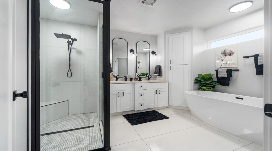 Bronson, Florida 32621, 4 Bedroom Bedrooms, ,3 Bathroombathrooms,Residential,For Sale,Highway 27 Alternate,0,Mfrgc542533