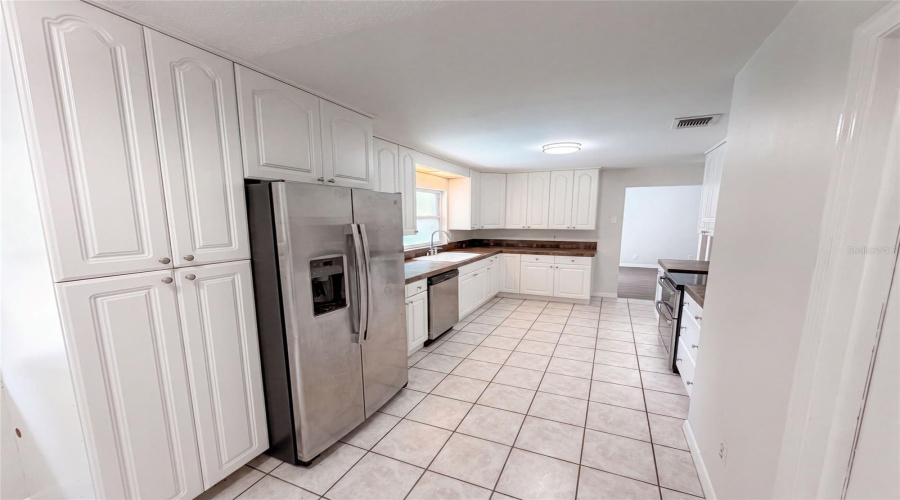 Winter Springs, Florida 32708, 3 Bedroom Bedrooms, ,2 Bathroombathrooms,Residential,For Sale,Sequoia,0,Mfro6424067
