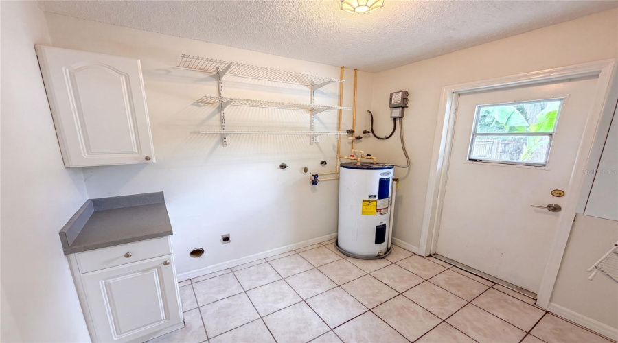 Winter Springs, Florida 32708, 3 Bedroom Bedrooms, ,2 Bathroombathrooms,Residential,For Sale,Sequoia,0,Mfro6424067