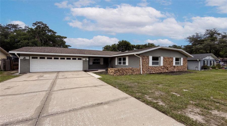 Winter Springs, Florida 32708, 3 Bedroom Bedrooms, ,2 Bathroombathrooms,Residential,For Sale,Sequoia,0,Mfro6424067