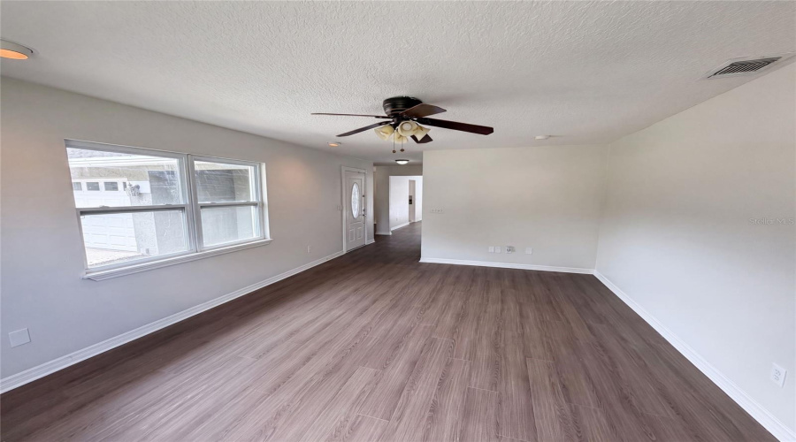 Winter Springs, Florida 32708, 3 Bedroom Bedrooms, ,2 Bathroombathrooms,Residential,For Sale,Sequoia,0,Mfro6424067