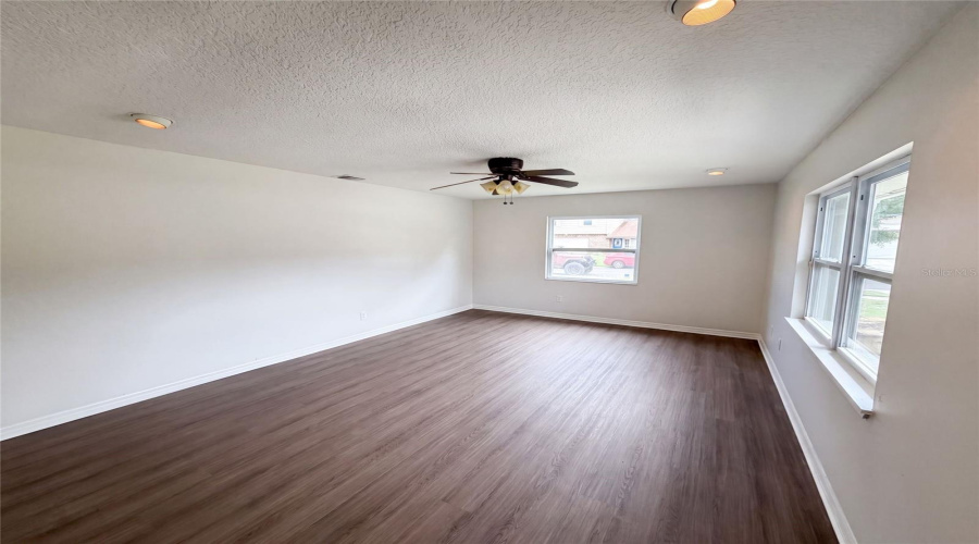 Winter Springs, Florida 32708, 3 Bedroom Bedrooms, ,2 Bathroombathrooms,Residential,For Sale,Sequoia,0,Mfro6424067