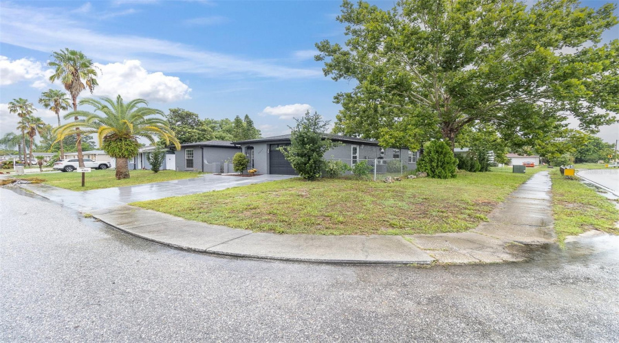 Port Richey, Florida 34668, 2 Bedroom Bedrooms, ,2 Bathroombathrooms,Residential,For Sale,Greenbriar,0,Mfrw7888078