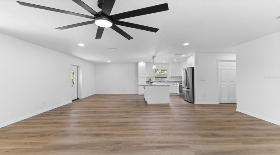 Bradenton, Florida 34208, 3 Bedroom Bedrooms, ,2 Bathroombathrooms,Residential,For Sale,Brown,0,Mfra4696980