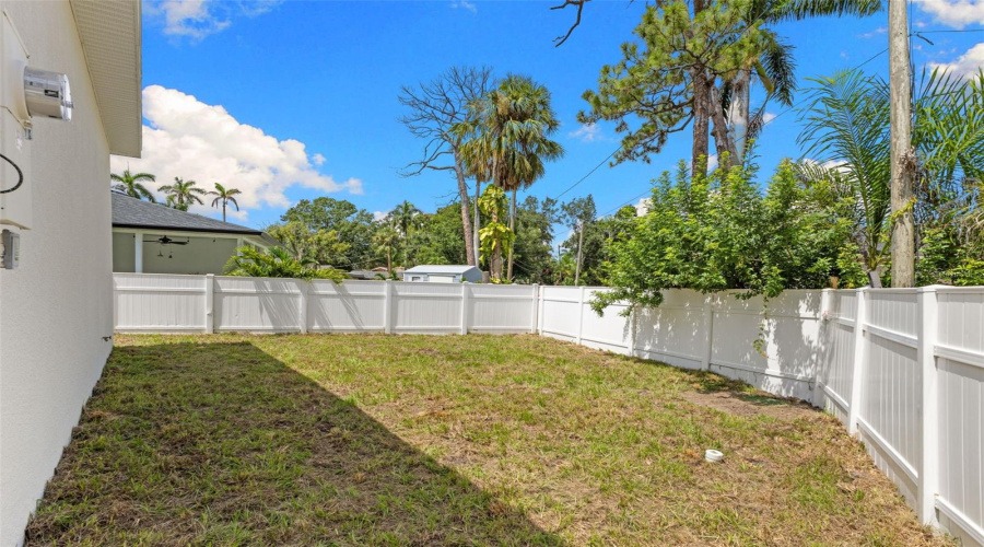 Bradenton, Florida 34208, 3 Bedroom Bedrooms, ,2 Bathroombathrooms,Residential,For Sale,Brown,0,Mfra4696980