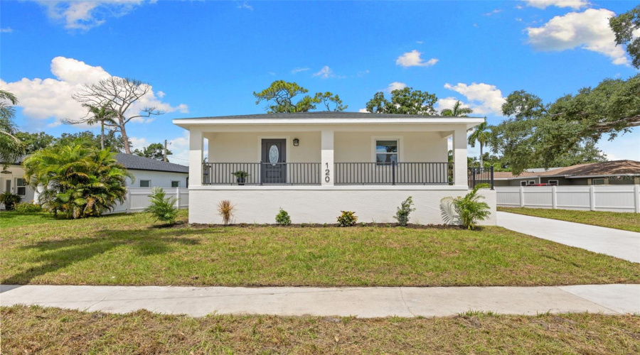 Bradenton, Florida 34208, 3 Bedroom Bedrooms, ,2 Bathroombathrooms,Residential,For Sale,Brown,0,Mfra4696980
