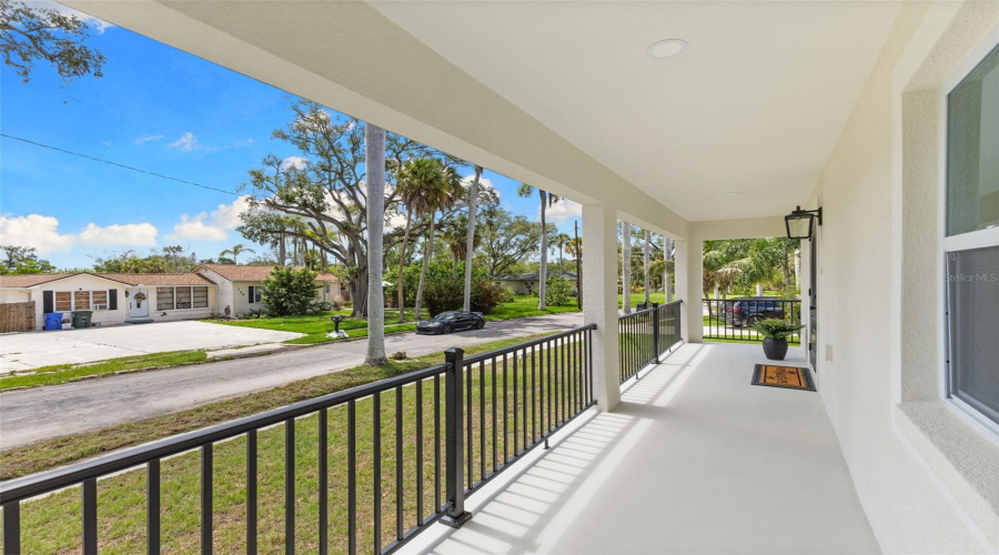 Bradenton, Florida 34208, 3 Bedroom Bedrooms, ,2 Bathroombathrooms,Residential,For Sale,Brown,0,Mfra4696980