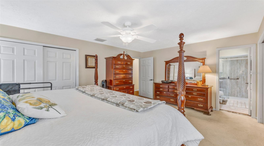 Valrico, Florida 33594, 3 Bedroom Bedrooms, ,2 Bathroombathrooms,Residential,For Sale,Highgate,0,Mfrtb8542277