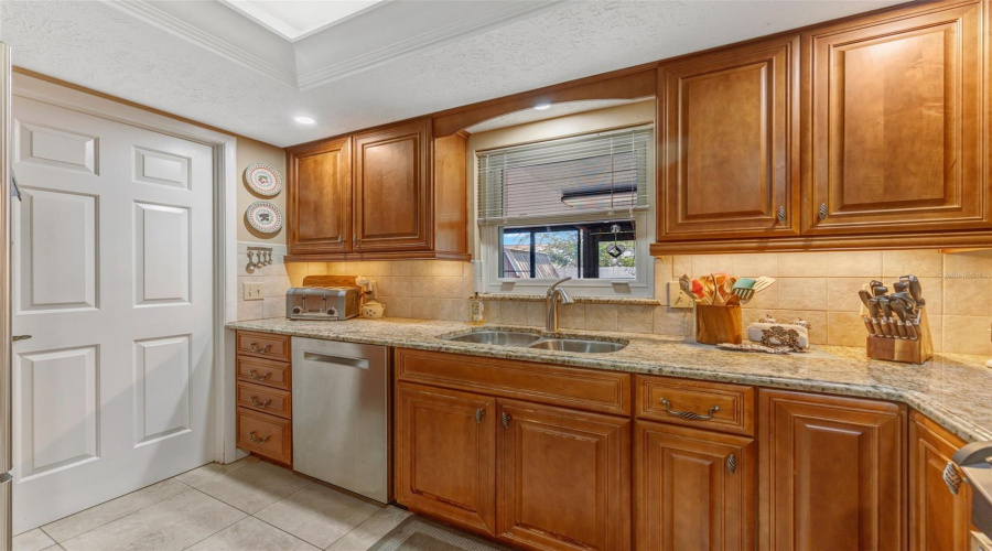 Valrico, Florida 33594, 3 Bedroom Bedrooms, ,2 Bathroombathrooms,Residential,For Sale,Highgate,0,Mfrtb8542277