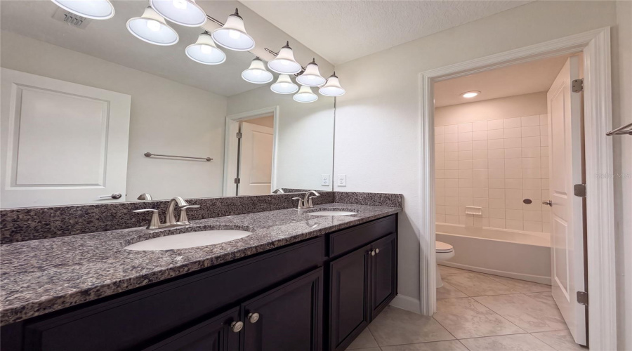 Ruskin, Florida 33573, 4 Bedroom Bedrooms, ,2 Bathroombathrooms,Residential,For Sale,Ivory,0,Mfro6428343