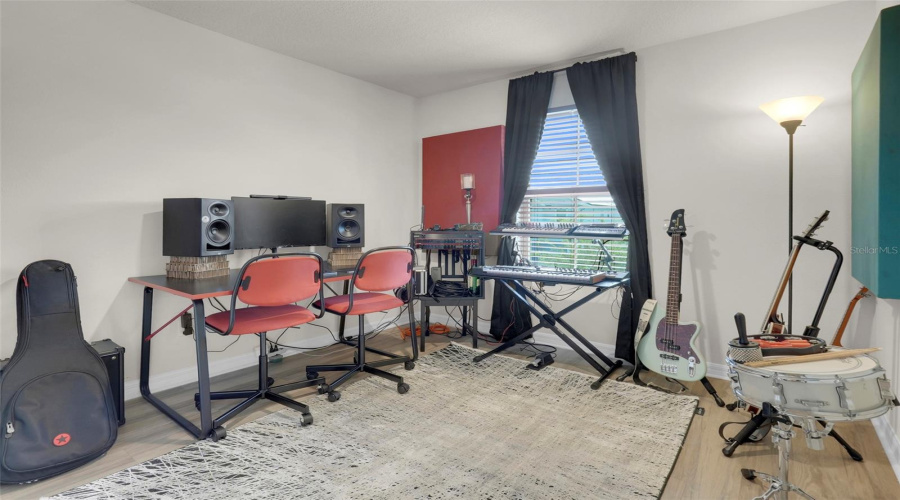 Kissimmee, Florida 34744, 4 Bedroom Bedrooms, ,2 Bathroombathrooms,Residential,For Sale,Crest,0,Mfro6409508