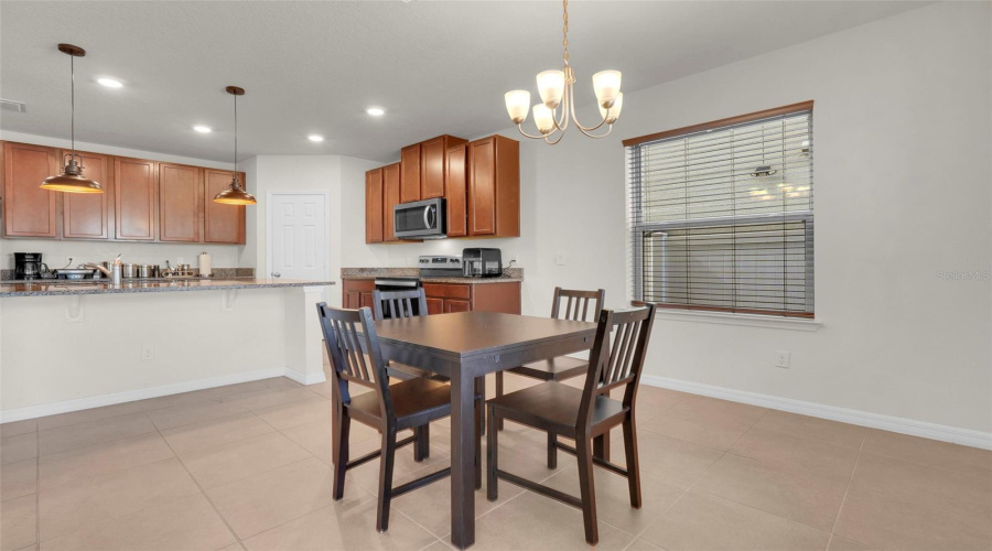 Kissimmee, Florida 34744, 4 Bedroom Bedrooms, ,2 Bathroombathrooms,Residential,For Sale,Crest,0,Mfro6409508