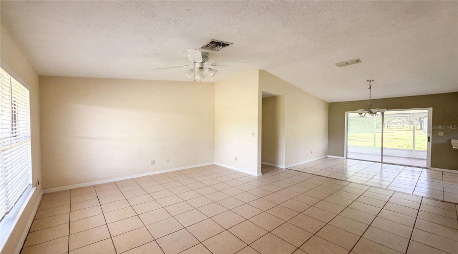 Dunnellon, Florida 34431, 2 Bedroom Bedrooms, ,1 Bathroombathrooms,Residential,For Sale,Valencia Heights,0,Mfro6423295